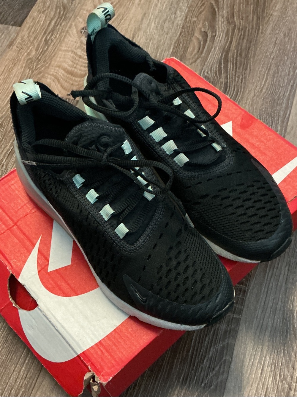 Nike Men’s Black Sneakers with White Accents